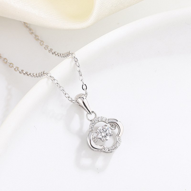 Simple s999 sterling silver lucky four-leaf clover necklace female beating heart moving clavicle chain Christmas