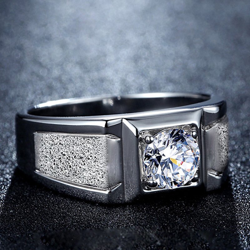 Fashionable men's domineering ring 18K white gold diamond ring, flashing frosted diamond men's ring