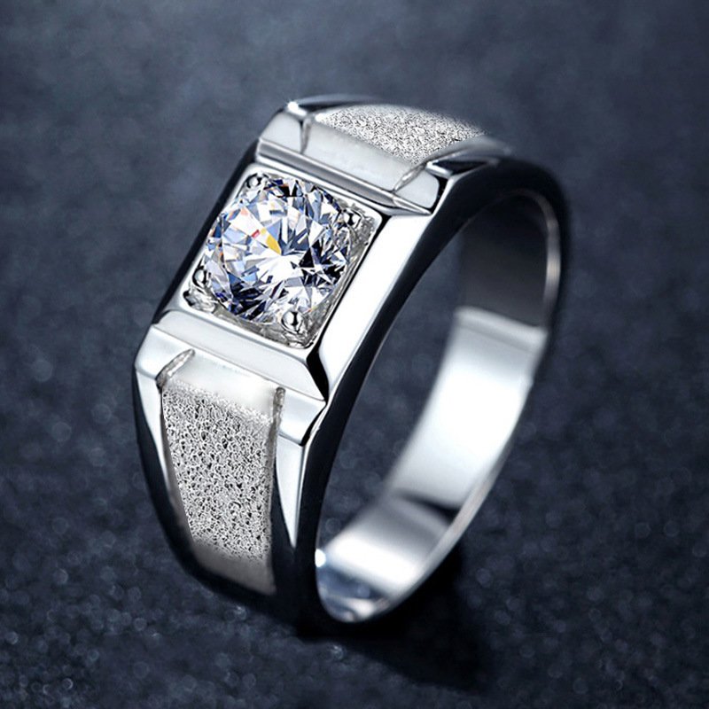 Fashionable men's domineering ring 18K white gold diamond ring, flashing frosted diamond men's ring