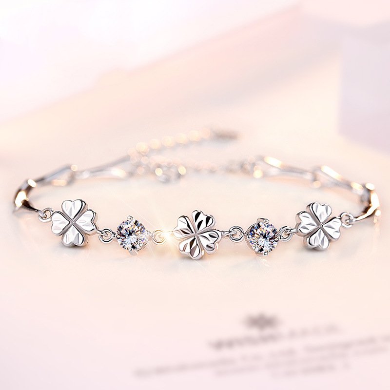 Silver bracelet Simple lucky four-leaf clover bracelet Personalized student Mori hand jewelry