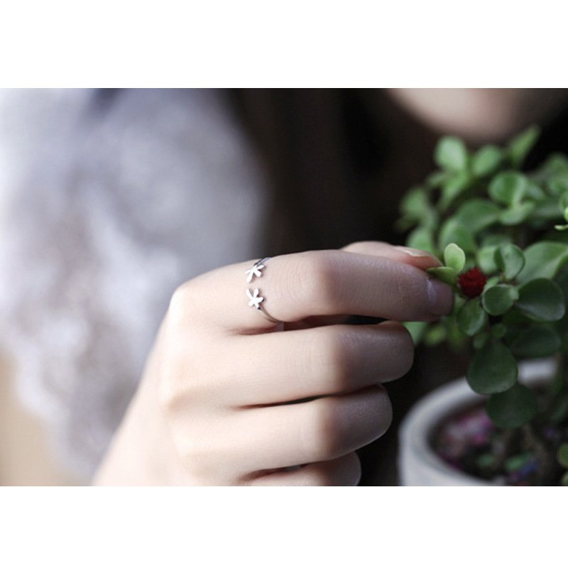 Small fresh 925 silver jewelry ring simple opening adjustable flower tail ring four-leaf clover ring female